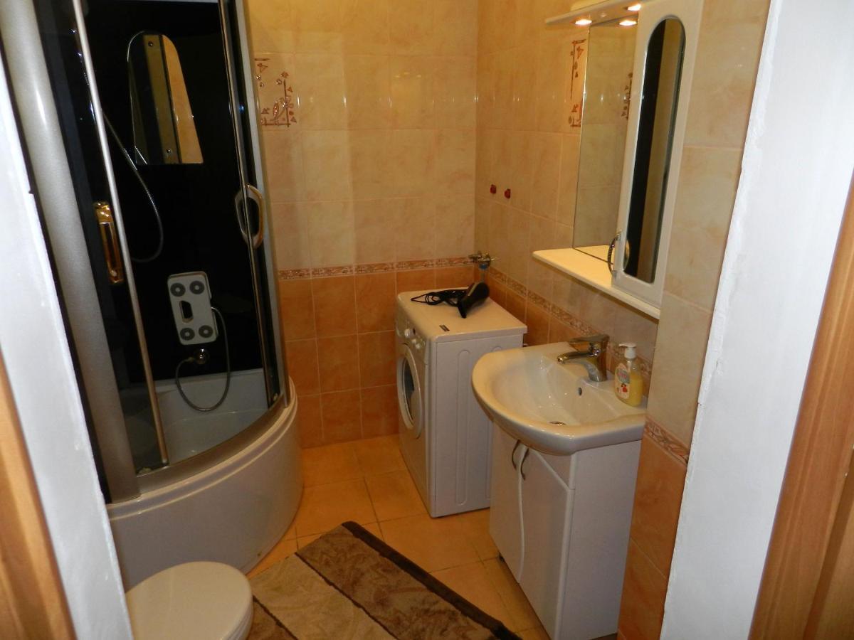 1-Room Apartment 50M2 On Metalurhiv Avenue 17, By Grandhome Zaporizhia Luaran gambar